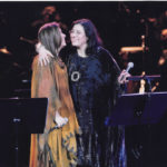 Maria del Mar Bonet i Maria Farantouri en un dels recitals "Canten la Grècia de Theodorakis" que feren a Atenes el novembre i desembre de l'any 2000