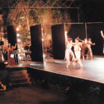 Cantant durant a coreografia "Arenal" al Teatre Grec de Barcelona, el 27 de juny del 1988